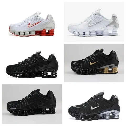 Nike Athletic sneakers with cushioned sole units