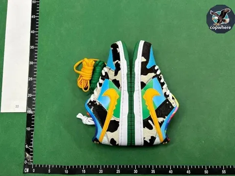 Nike Multi-colored low-top sneakers with cow print and yellow swoosh
