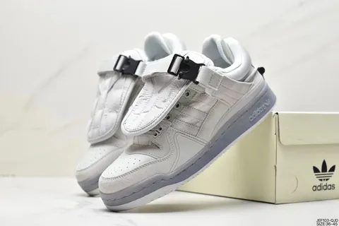 Adidas Biały Zamszowy Buckle-Pasek Niski profil Sneakersy