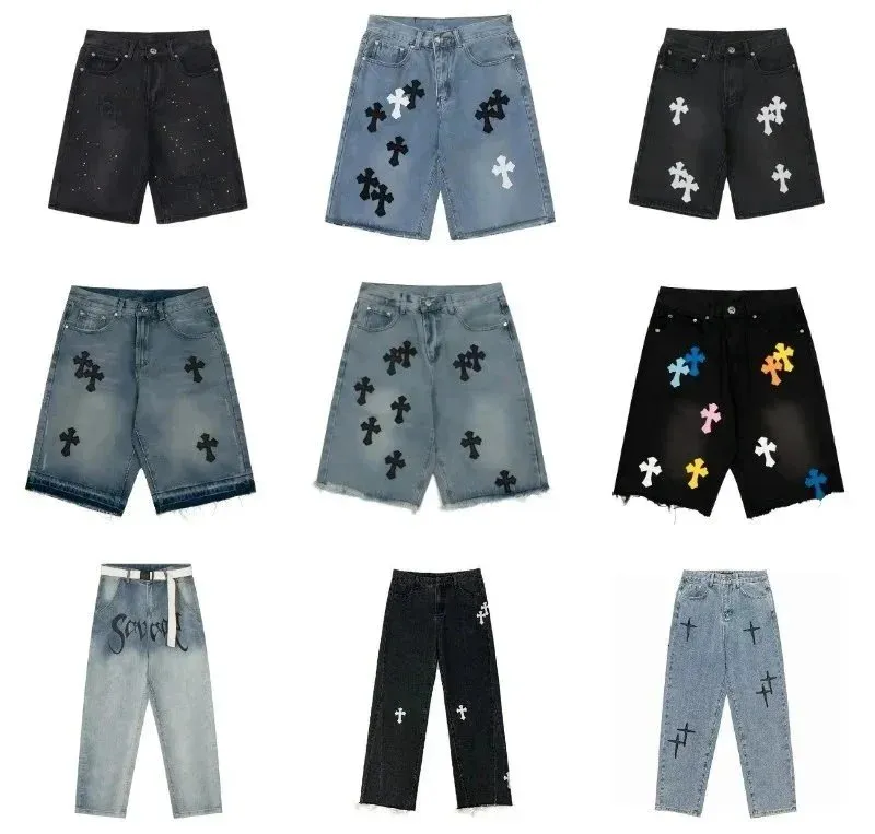 Chrome Hearts czarne denimowe shorts z krzyżowymi aplikacjami i przetarciami