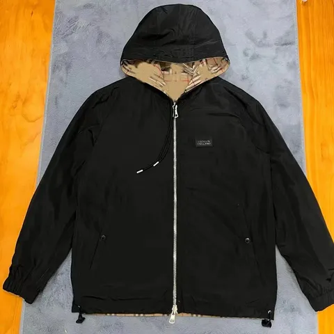 Burberry Reversible hooded zip-up jacket with check pattern lining